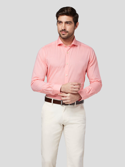 Cutaway Collar Shirt With Contrast Piping Detail
