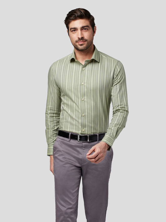 Rivet Organic Cotton Spread Collar Shirt