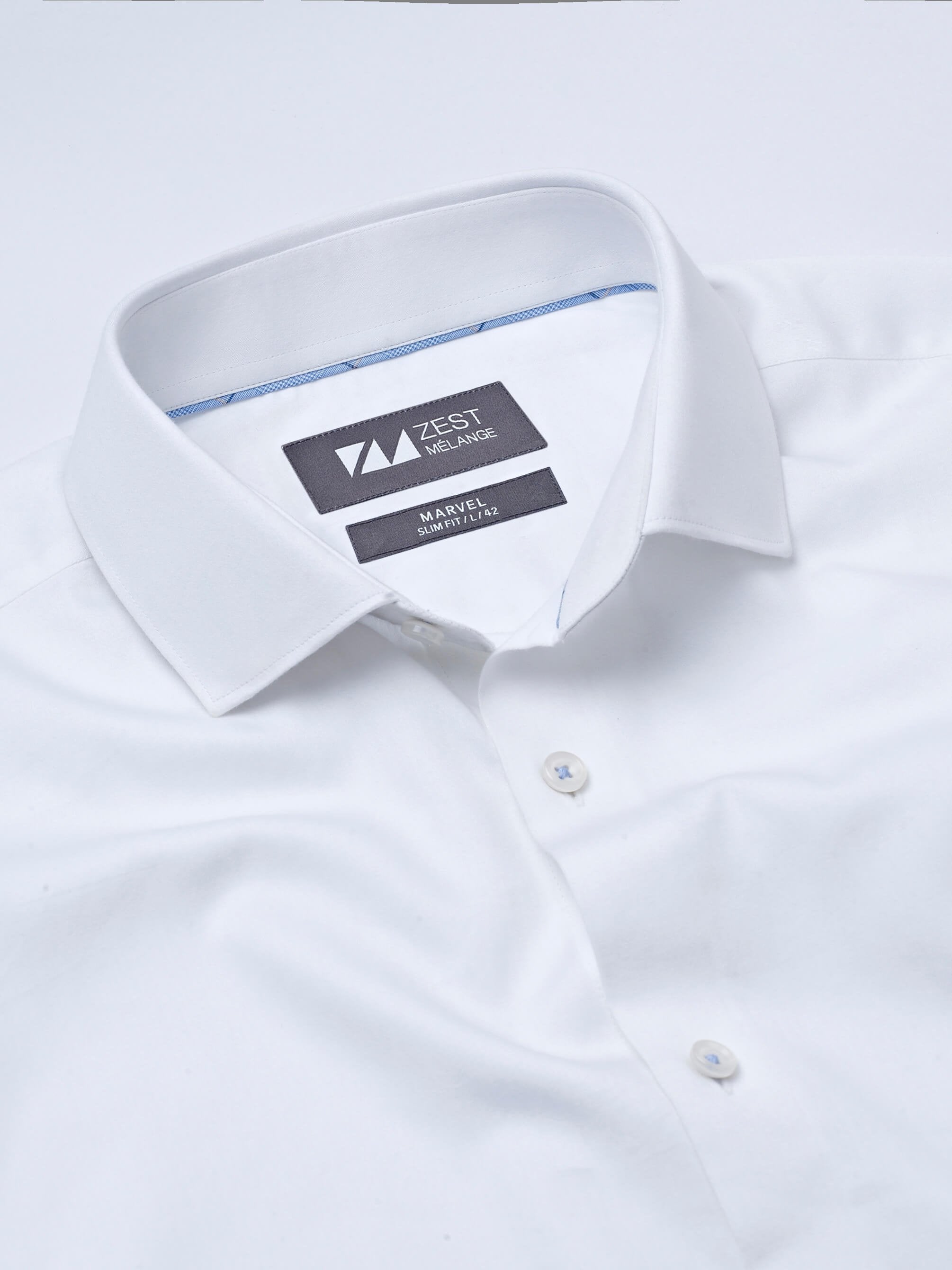White Shirt with Blue Contrast Detail - Zest Mélange White Shirt with Blue Contrast Detail - Zest Mélange
