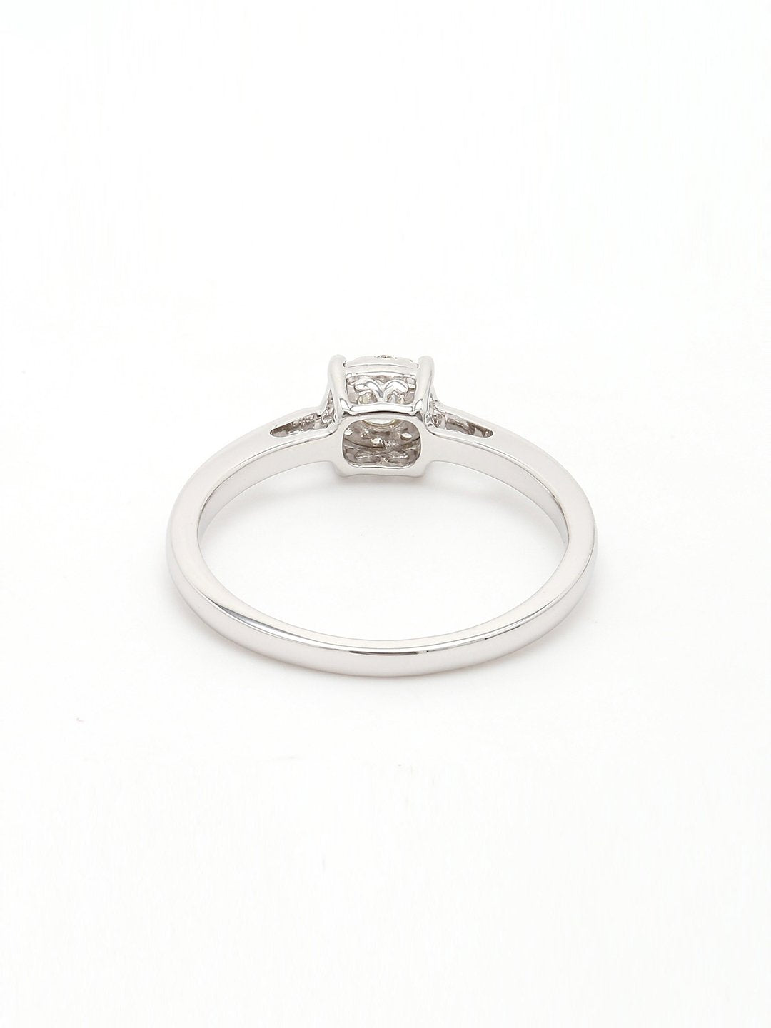 Real Diamond Illussion Cluster Ring - Zest Mélange  Real Diamond Illussion Cluster Ring - Zest Mélange