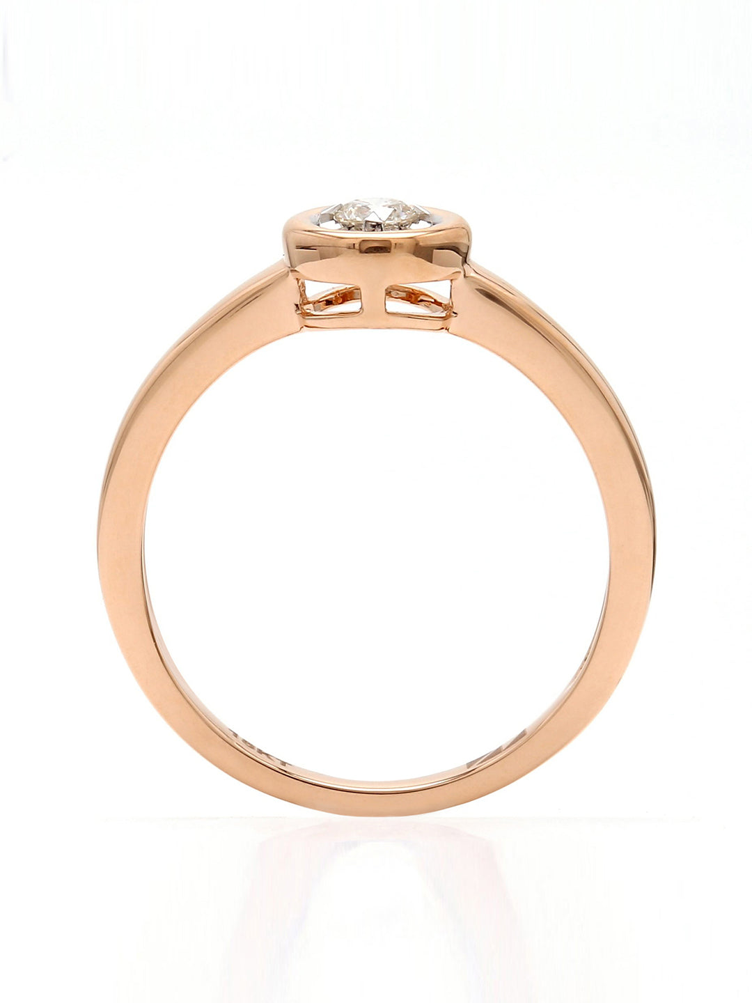 Real Diamond Illussion Solitaire Star Ring - Zest Mélange  Real Diamond Illussion Solitaire Star Ring - Zest Mélange