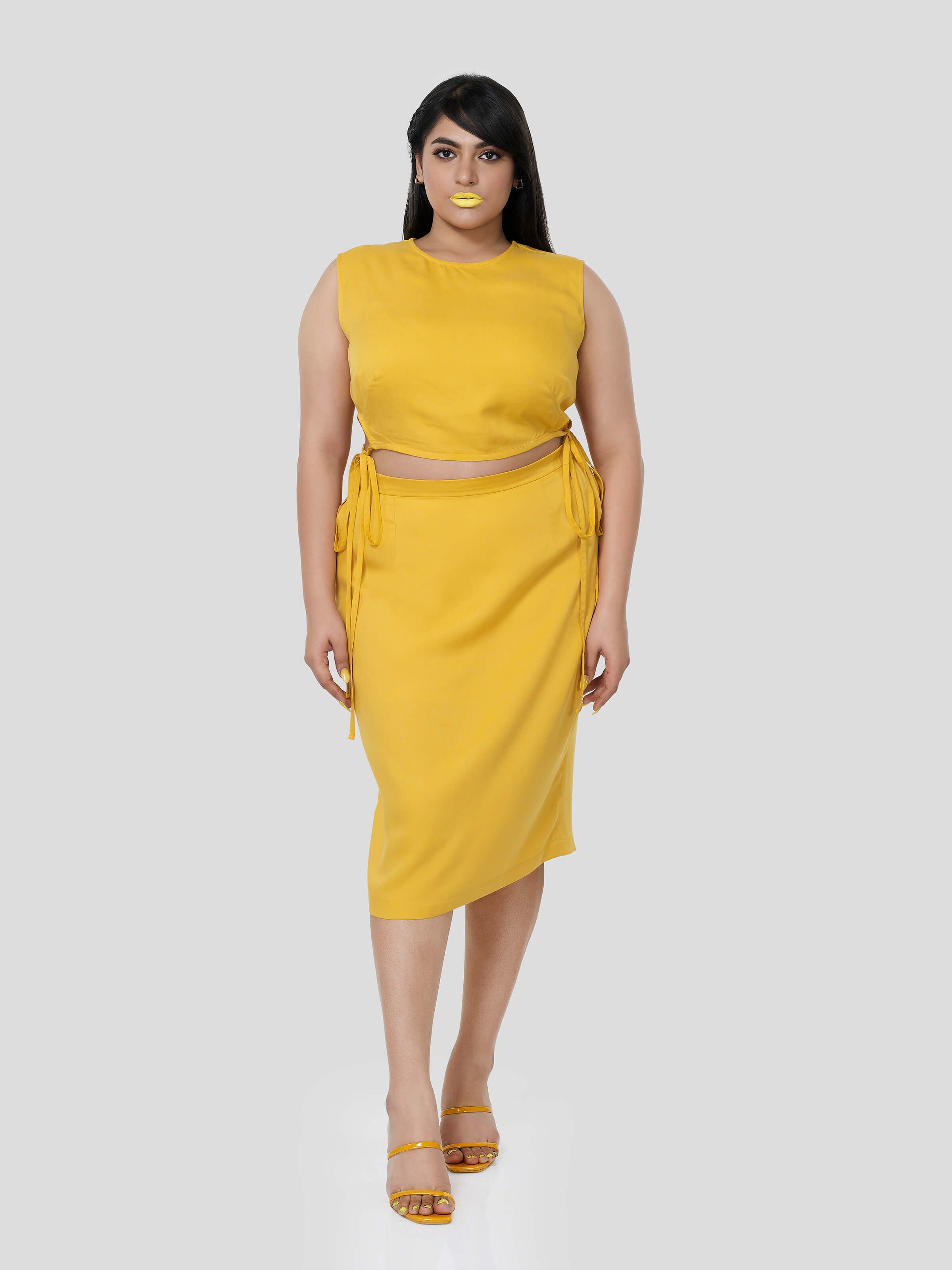 Perpetual Shine of Cavity Top & Straight Skirt - Zest Mélange  Perpetual Shine of Cavity Top & Straight Skirt - Zest Mélange