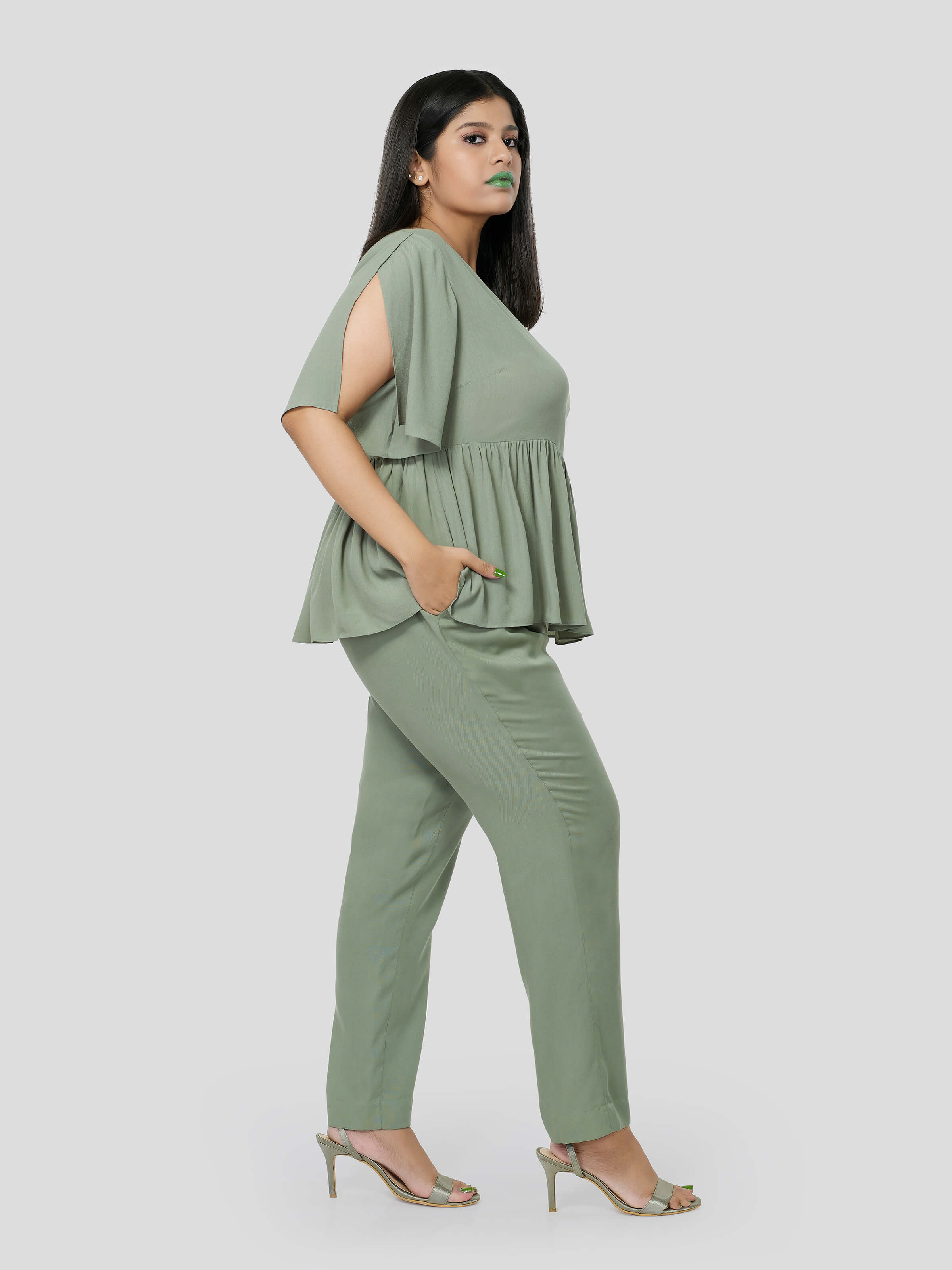 Terrific Harmony  of Flared Top with Narrow Pants - Zest Mélange  Terrific Harmony  of Flared Top with Narrow Pants - Zest Mélange